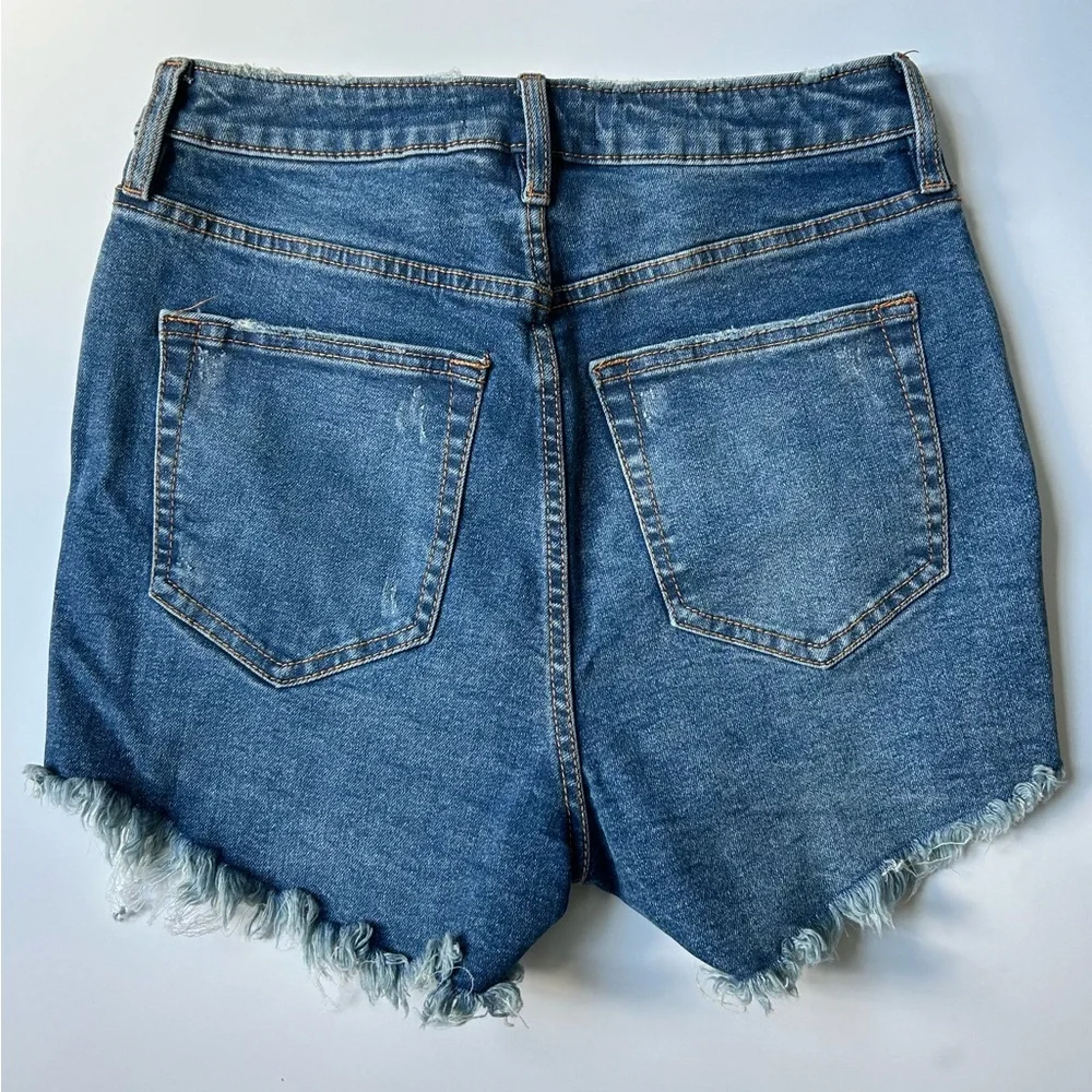 NWT Free People CRVY High Rise Button Fly Denim Shorts, Size 28. - Picture 5 of 7